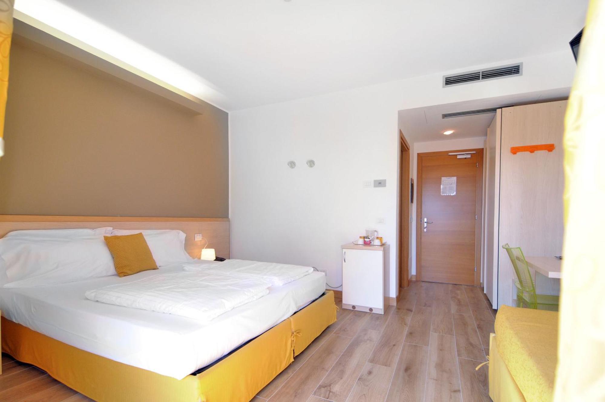 Eco Hotel Cleofe Caorle Exterior foto